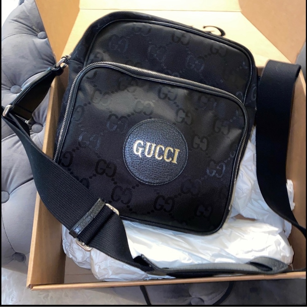 Gucci messenger crossbody bag